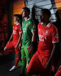 Fifa 21 ratings for fc twente in career mode. Fc Twente 2021 22 Meyba Home Kit 21 22 Kits Football Shirt Blog