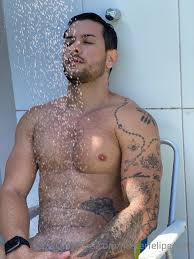 Mister Felipe Maia Pelado Mostrando O Pênis Em Famosos Nus - Volumes  Famosos Nus