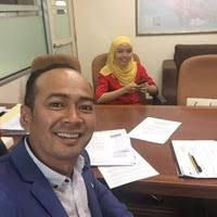 Pembangunan negeri iaitu menggalakkan pembangunan industri. Unit Perancang Ekonomi Negeri Johor Nusajaya Johor