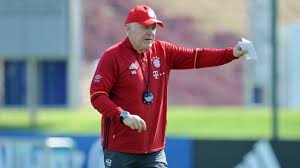 As a big fifa and football manager gamer he always has an eye on the squad and the development of the youth players. Hermann Gerland Soll Dem Fc Bayern Talente Bescheren Sport Sz De