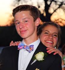 Katey Blumenthal (@kateyblumen)