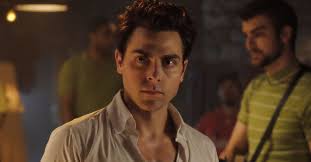 Who Plays Johnny in Dirty Dancing 2017?