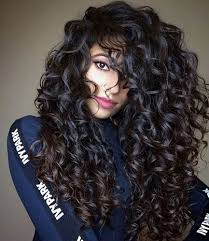I Do Not Know Many Pakistani Or South Asian Women Who Embrace Their Waves Curls Many Girls From My Commun Natural Wavy Hair Long Hair Styles Curly Hair Styles