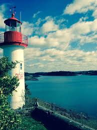 Phare De Port Manech A Nevez Dans Le Finistere Sud Entre Concarneau Et Pont Aven A L Embouchure De L Aven Et Du Belon Nevez Port Manech Faroles Lugares