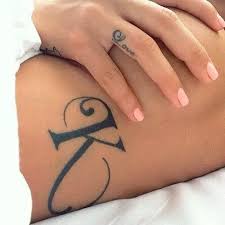 Imagem De Tattoo Girl And K Finger Tattoos Tattoos K Tattoo