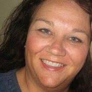 Lisa Smeltzer's Instagram, Twitter & Facebook