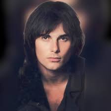 🥰💜I was tempted to do this 😁yes, his face looks carved by angels!