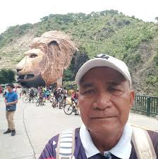 PANIQUI, TARLAC — Sa kabila nang masungit na panahon, dagsa ang pakikiramay  sa pamilya Gregorio mula sa mga kababayan sa Paniqui, Tarlac. Ang labi ng  mag-inang Sonya at Frank Anthony Gregorio na