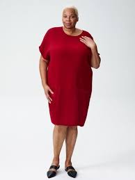 Free ground shipping via usps in the us! Dance The Night Away In These 10 Plus Size Wedding Guest Dresses