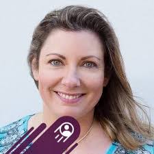 Corina Hayes's Instagram, Twitter & Facebook