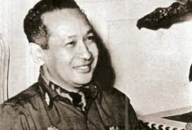 Dia sangat ganteng tapi mukanya selalu ditutupi, ft ihsan tv. 8 Juni Ultah Pak Harto Dua Gaya Presiden Berbintang Gemini Republika Online