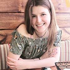 Samara Pinto's Instagram, Twitter & Facebook