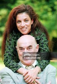 1 434 photos et images haute résolution de Artur Brauner