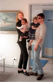 Following the name is theplace of residence and estimated net worth in dollars. Diese Stars Haben Kinder Adoptiert Promi Mutter Beruhmtheiten Nicole Kidman