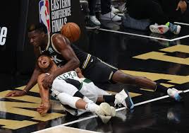 The milwaukee bucks are an american professional basketball team based in milwaukee. Giannis Suffers Knee Injury As Milwaukee Bucks Are Routed By Hawks