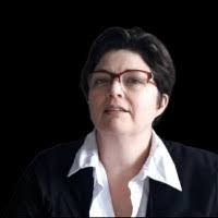 Sara Bolton's Instagram, Twitter & Facebook