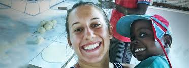 Silvia Romano e l'odio online che toglie voce alle donne