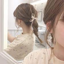 湿気 vs my hair 雨の日に負けない 簡単ヘアアレンジ4選 したいが見つかる 流行先取りメディア petrel ペトレル 簡単 ヘアアレンジ レディース パーマヘア オンブレヘア