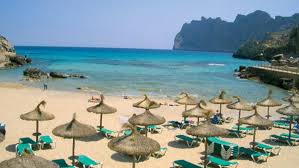 Check spelling or type a new query. Turistii Se CeartÄƒ La Inceputul VacanÅ£ei Tichetele De Concediu Ar Lungi Sejurul Si Ar Aduce Linistea