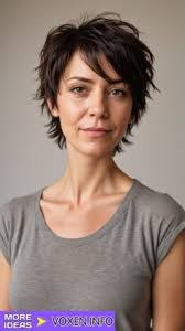 Lilian Shepard's Instagram, Twitter & Facebook