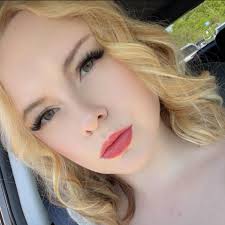 Who can do balloon arches for a birthday party?