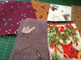 Des moufles à suspendre dans le sapin une botte oiseau un tapis de sapin avec des oiseaux en appliqué ! Patchwork Les Creations De Maryse