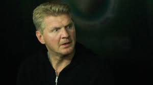 Ehemaliges gehalt beim fc bayern münchen. World Cup 2018 Effenberg German Fa Should Expel Ozil And Gundogan As Com