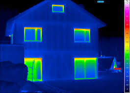 Das einfamilienhaus sieht aus wie hunderttausende andere hierzulande auch. Aussenthermografie