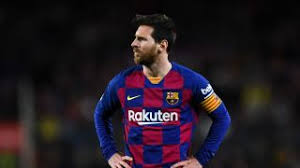 Bienvenidos a la página de facebook oficial de leo messi. Lionel Messi Is Football S Greatest Ever Player But He Must Accept Barcelona Pay Cut Football Espana