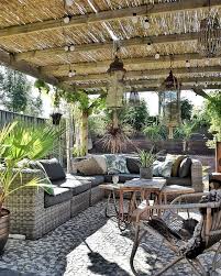 This Small Backyard In San Francisco Was Designed For Entertaining Sonnenschutz Garten Gartengestaltung Garten Lounge