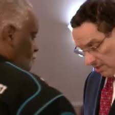 Former D.C. Mayor Vincent Gray pushes off campaign