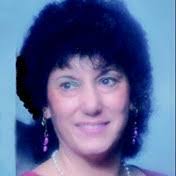 Elizabeth Montefusco's Instagram, Twitter & Facebook