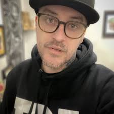 Johnny Fletcher (@geezjohnny) • Instagram photos and videos