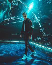 Even though they have not talked about their relationship, their distance leads people to assume that they have broken up. 246 3 Tys Otmetok Nravitsya 2 382 Kommentariev Egor Krid Egorkreed V Instagram Eslitymenyanelyubish Bolee 2 000 000 Like4like Handy Hintergrund Bilder