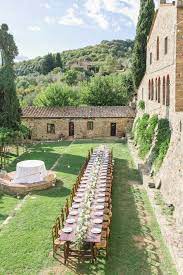 This Intimate Alfresco Wedding Will Have You Running For The Tuscan Hills Wedding Venues Italy Alfresco Wedding Italian Wedding Venues