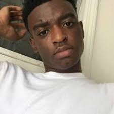 Desmond Robinson's Instagram, Twitter & Facebook