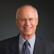 Julie Utter's Instagram, Twitter & Facebook