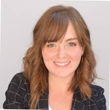 Laura Wakelam's Instagram, Twitter & Facebook