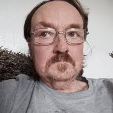 Hi all thanks for the add . May I ask what fuel do you use Regular or super  fuel ?. Duse it make any difference ? Thanks Ian