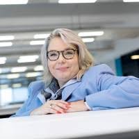Riitta mäkinen jyväskylästä nousee eduskuntaan susanna huovisen tilalle. 10 Profils Pour Riitta Makinen Linkedin