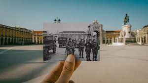O altruísmo, a generosidade, a coragem, a justiça. Com Imagens Do Dia Historico Daniel Voltou A Por A Revolucao Dos Cravos Nas Ruas De Lisboa 25 De Abril Publico