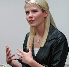 Elle a été traînée dans les bois, où elle a été détenue pendant 9 mois. Datei Elizabeth Smart Speaks About Overcoming Trauma Jpg Wikipedia