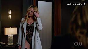 DCS LEGENDS OF TOMORROW NUDE SCENES - AZNude