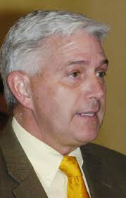 Ken Horn wins re-election to Senate seat, defeating Phil Phelps