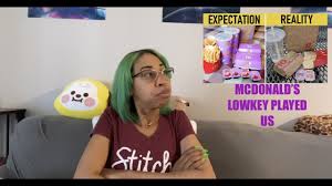 Menurut soompi, nantinya akan ada 10 buah chicken mcnuggets, kentang goreng medium, minuman ringan medium. Bts Meal Reaction Youtube