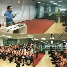 Maybe you would like to learn more about one of these? Majlis Rekabentuk Malaysia On Twitter Sesi Diskusi Santai Designer Mrm Bersama Pelajar Smk Tunku Ampuan Durah Di Galeri Mrm