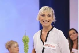 Scopri i tronisti e i corteggiatori del trono over e del trono classico. Witty Tv Uomini E Donne Oggi 13 Gennaio 2020 Puntata Del Trono Over Gossipuominiedonne