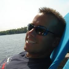 Geoff Baker (@Geofbaker)