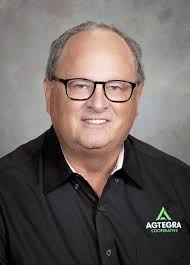 BURNISON The Huron Daily Big Bo Classic awards scholarships