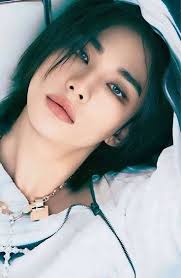 So beautiful Hwang Hyunjin 🫦😍